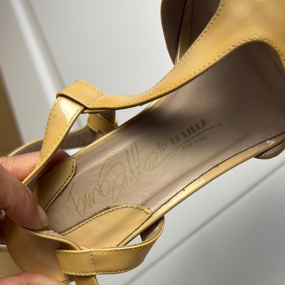 Le Silla Cream High Heeled Sandals with Stiletto Heel and Open Toe Design - Picture 4 of 8